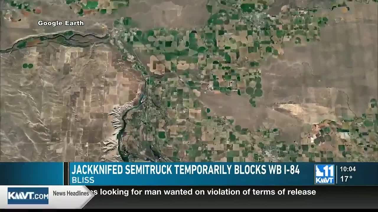 Jackknifed semitruck temporarily blocks westbound Interstate 84 near Bliss