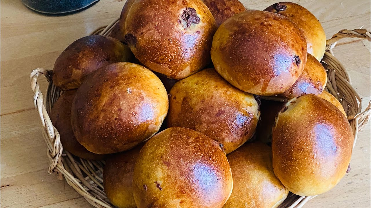 بريوش بالخميرة البلدية وحبيبات الشوكولاطة 💯😋😋😋