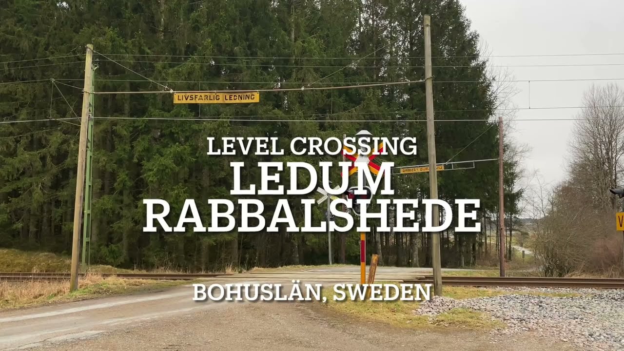 | Järnvägsövergång // Level Crossing | Ledum, Rabbalshede | Bohuslän [Sweden] |