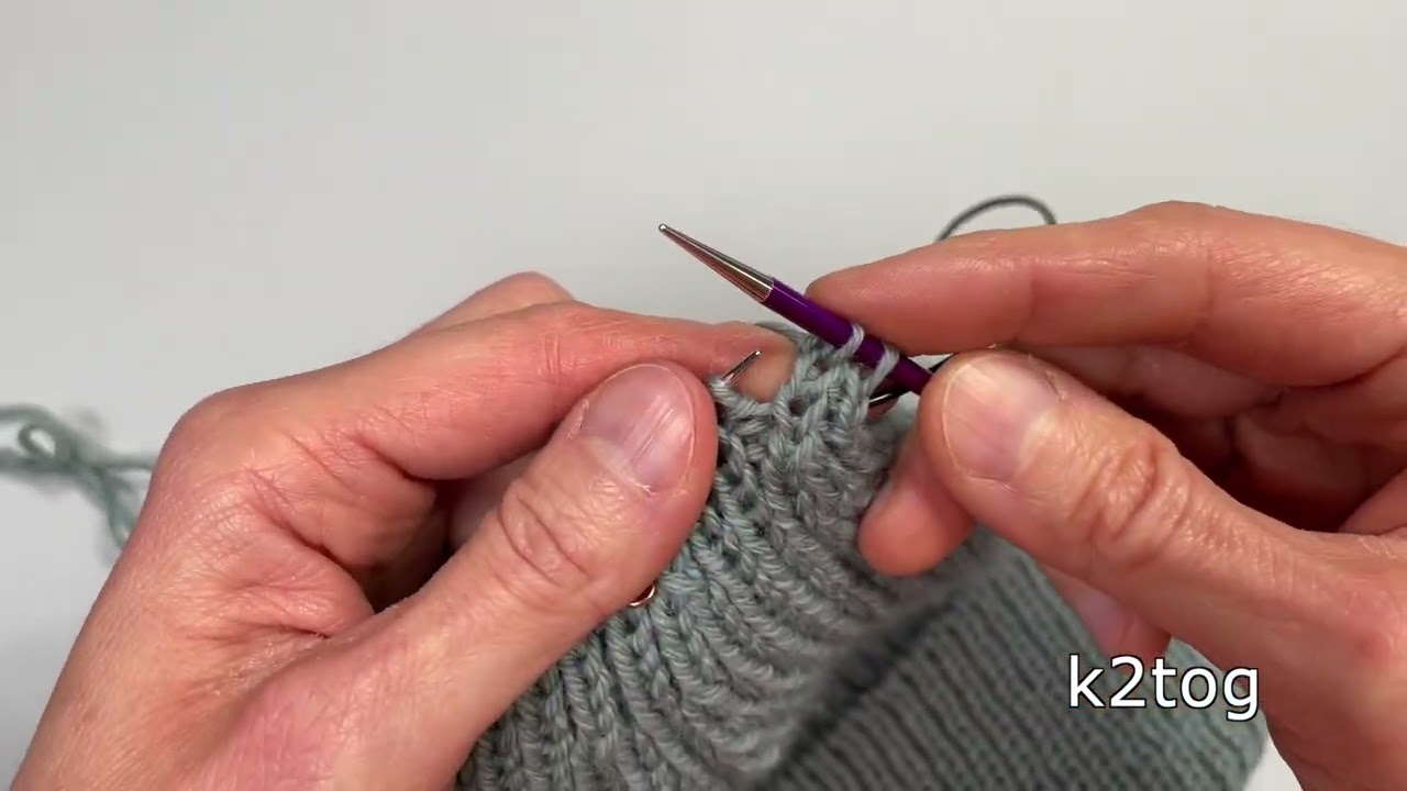 Double decreases in 1x1 ribbing