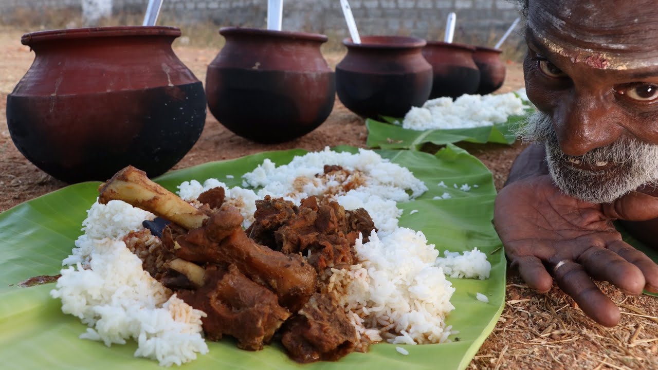 CLAY POT MUTTON CURRY !!! Prepared by my Daddy ARUMUGAM / Village food factory