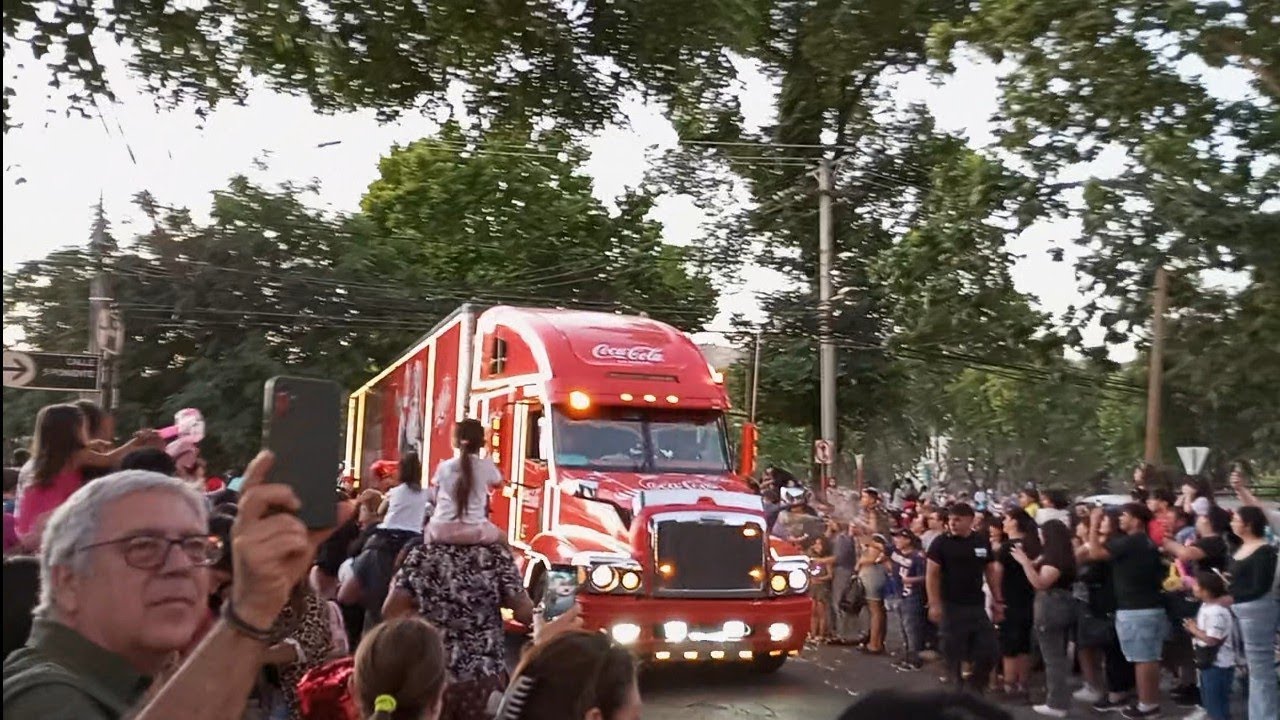 caravana navideña coca cola, Talca 2024