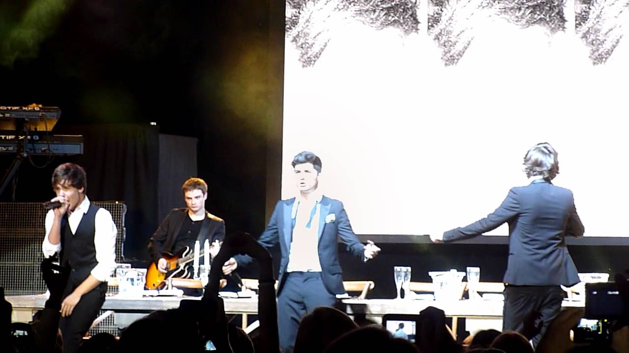 One Direction sing I Want live (Southend 19/12/2011) HQ