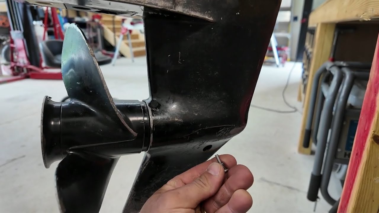 Mercury Outboard Lower Unit Oil Seal Replacement