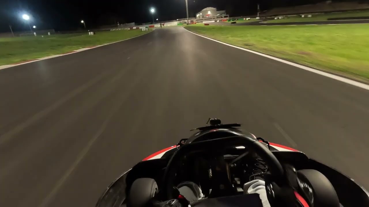 Giri Rental Kart Pista del sole con nuovo asfalto