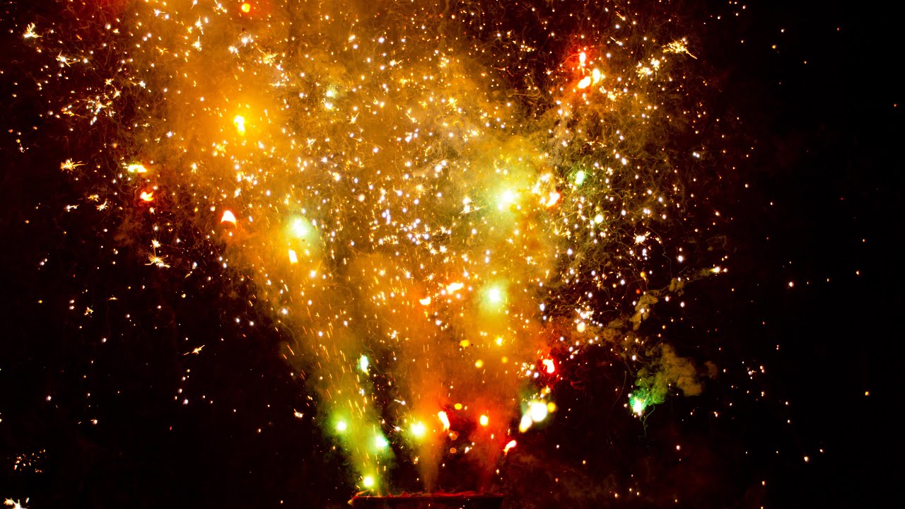 Fireworks in 4K Slow Motion - Happy 4th of July !!! - 2016