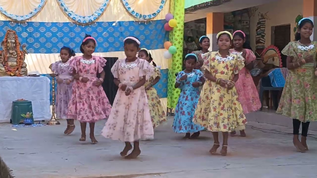 Kusapalli school dance video 