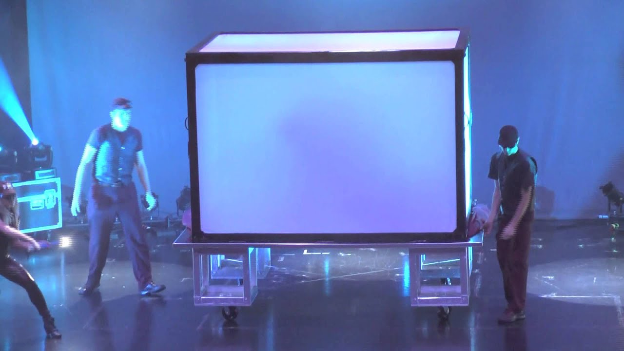 Moto Materialization Illusion by Frederic Clement illusioniste and magic creator