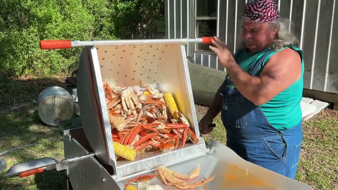 Deluxe Seafood Boil with Bruce Mitchell
