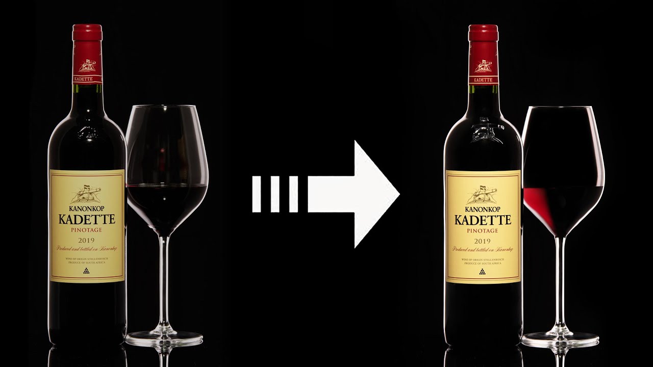 RITOCCO PROFESSIONALE di una bottiglia di vino con calice