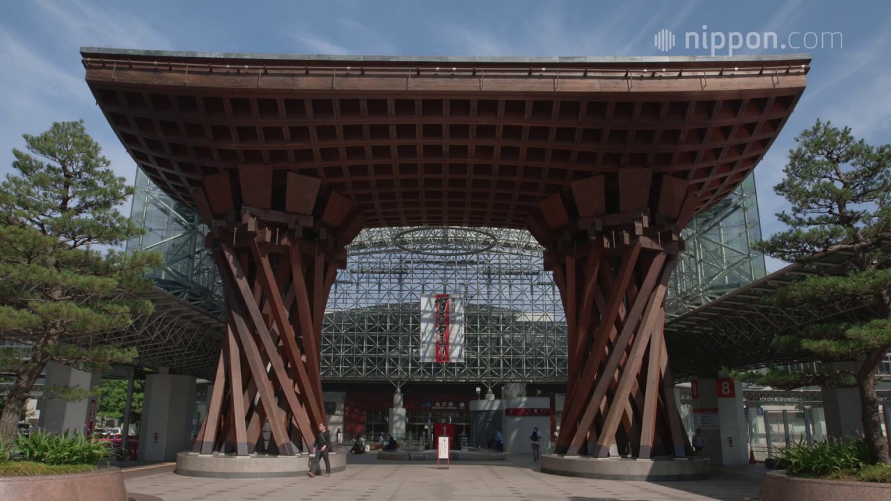 Kanazawa Station: The Hospitality Dome and Drum Gate | Nippon.com: Japan in Video