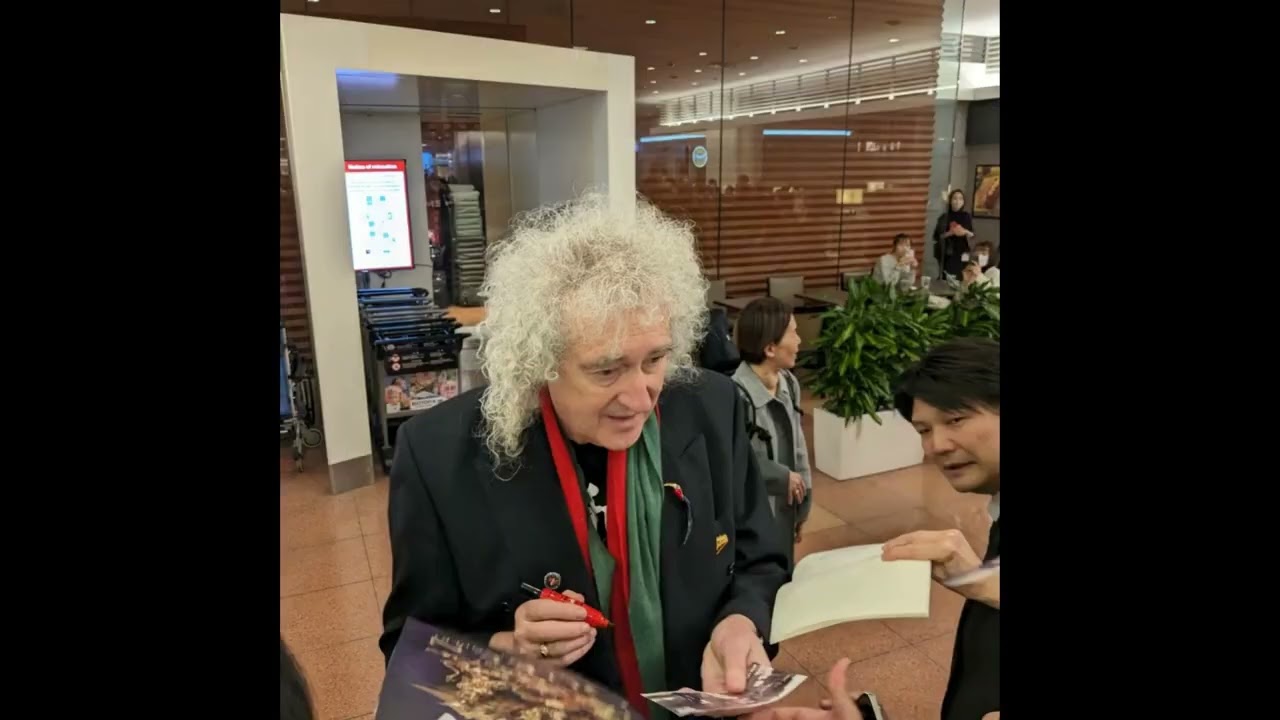 Brian May, Roger Taylor, Neil, Tyler arrived in Japan for the QAL shows!/Adam Lambert stories,Jan 31