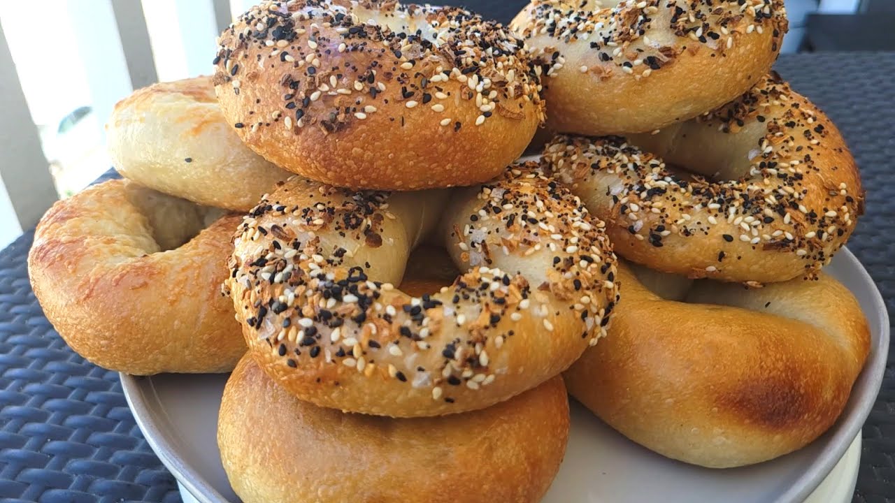 C&oacute;mo hacer los bagels caseros perfectos | No necesitas estar en Nueva York o Montreal para disfru...