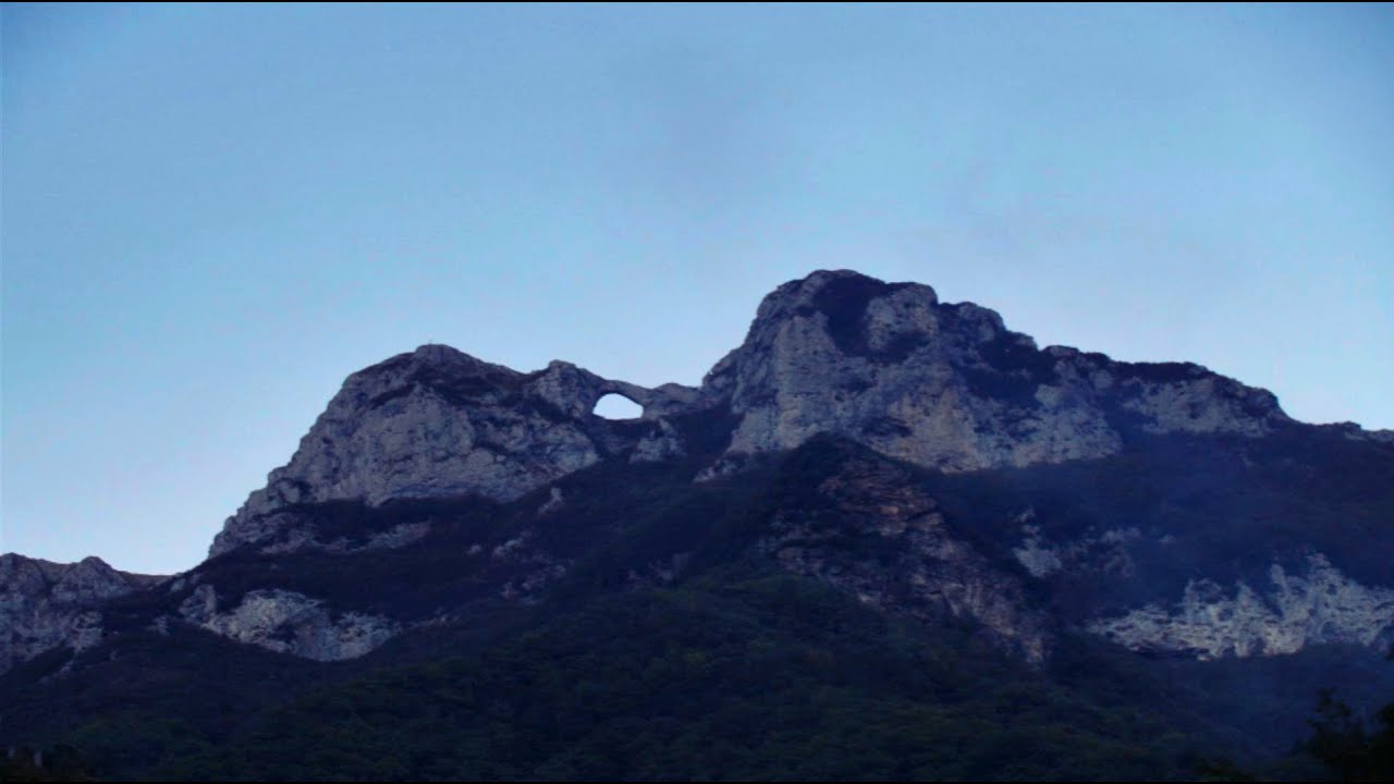 LA LEGGENDA DEL MONTE FORATO ROCK - (LEGGENDE LUCCHESI di Joe Natta - Video Ufficiale)
