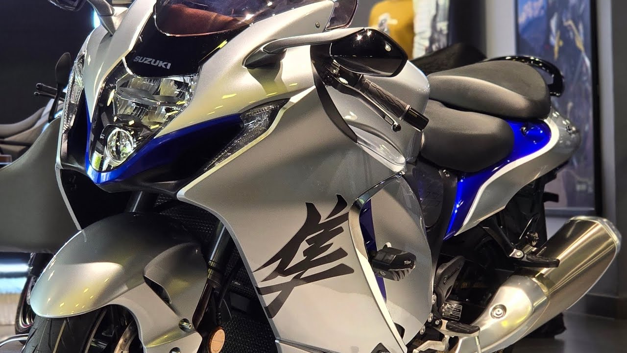 Vivek Dsouza hayabusa walk around showroom