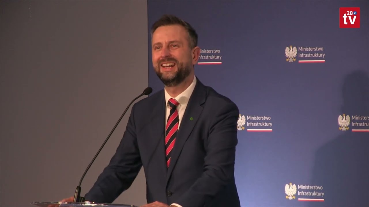 Historyczna chwila dla mieszkańców. Podpisano umowę na budowę torów z Podłęża do Gdowa