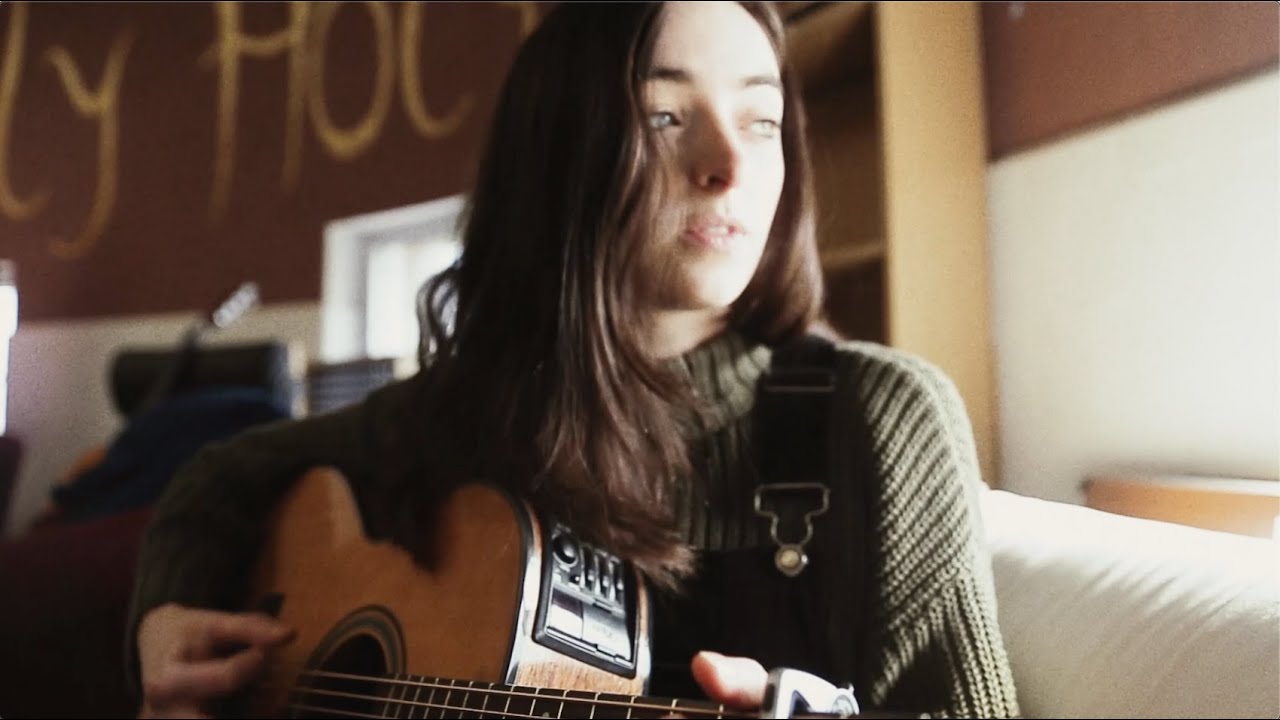 Susie Mills // Distance (Live)