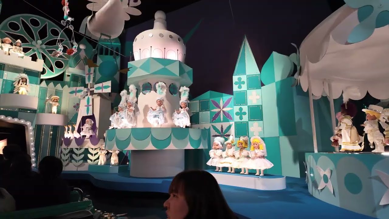 It's a Small World Full Ride POV (4K) - Tokyo Disneyland