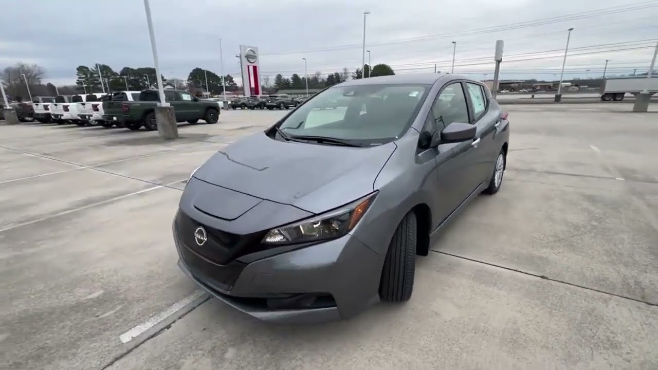 2023 Nissan Leaf S Walkaround (Features, Interior, Exterior)