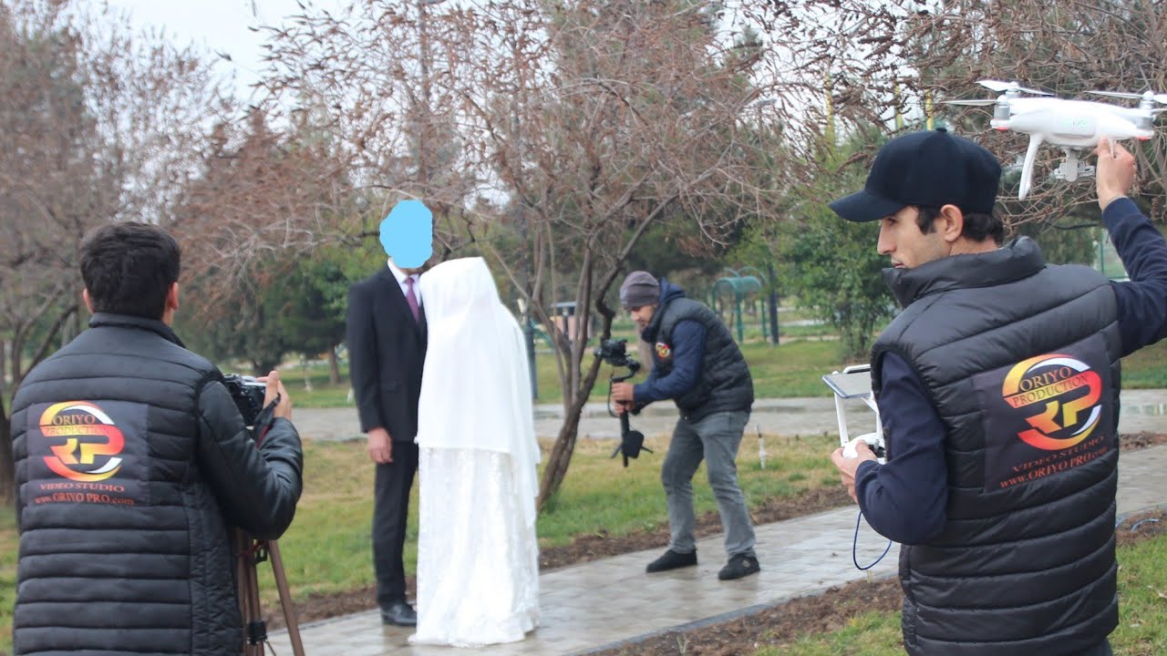 Заказ камера барои Туй ва чашнхо  Тахти Шохона навозандахо дар сатхи оли 985 98 62 63