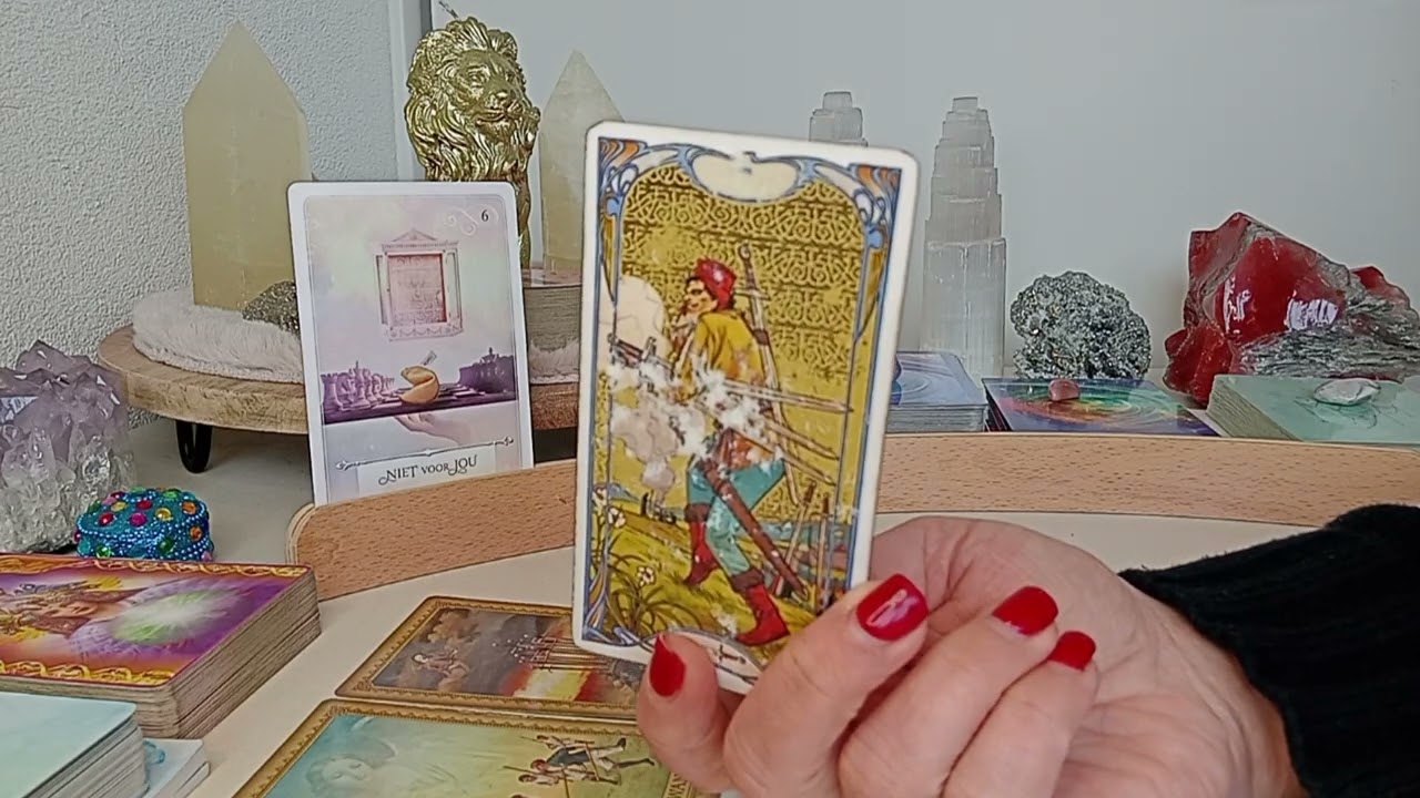 Vissen ♓️ Wie of wat komt er de komende maand op jouw pad? 😇 Niet voor jou! 😔🍀🙏❤️