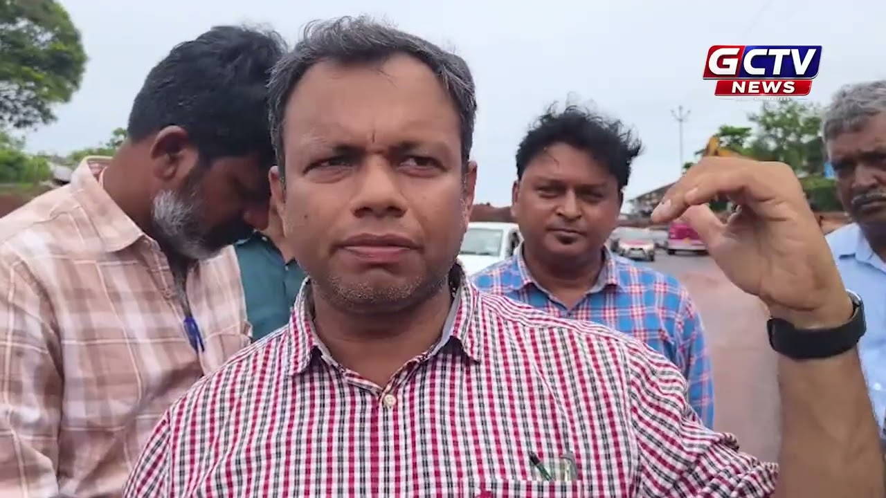MLA Anton Vas cargoes out a joint inspection of road works at MES College junction