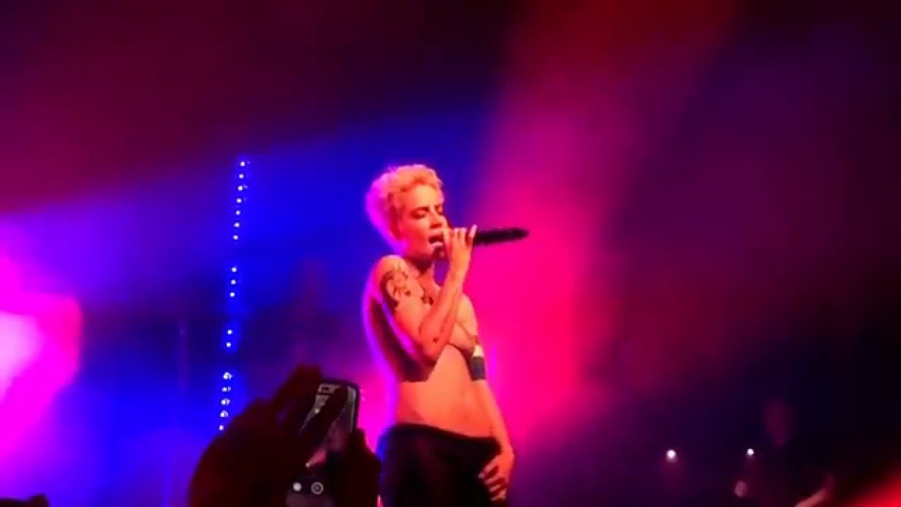 Halsey Covers Justin Bieber's What Do You Mean & The Weeknd's Often