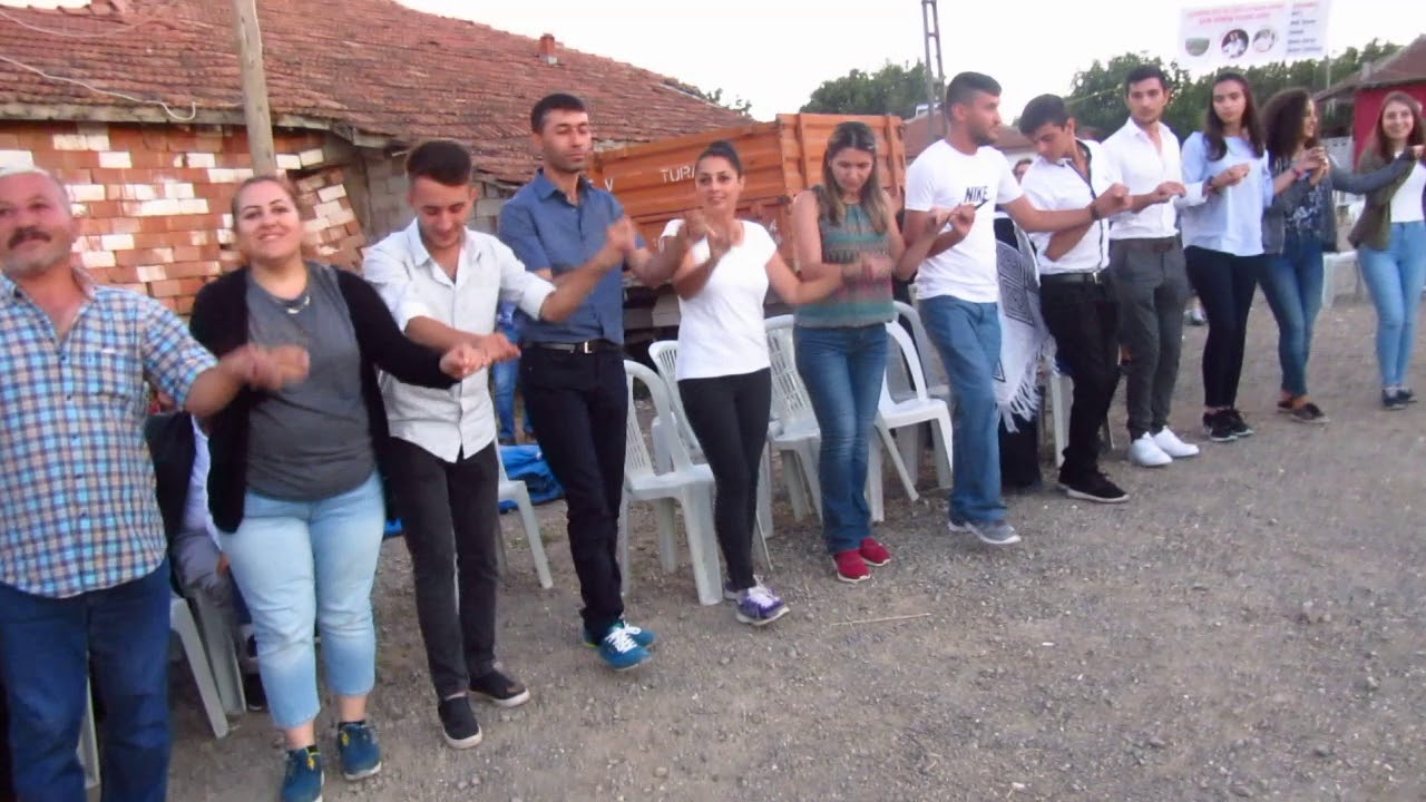 YOZGAT YASSIHÜYÜK KÖYÜ ŞENLİĞİ 2017 HALAYLAR İSMAİL ASLAN