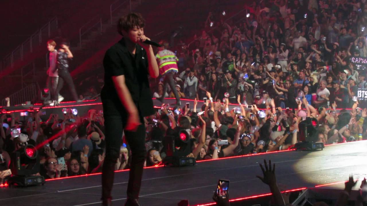 KCON 2016 - Day 2 - BTS (Bangtan Boys) - Cypher PT.3