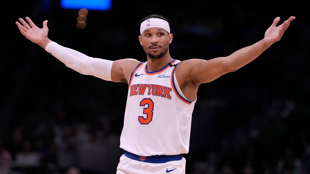 Knicks fans celebrate outside MSG after advancing to Eastern Conference Finals
