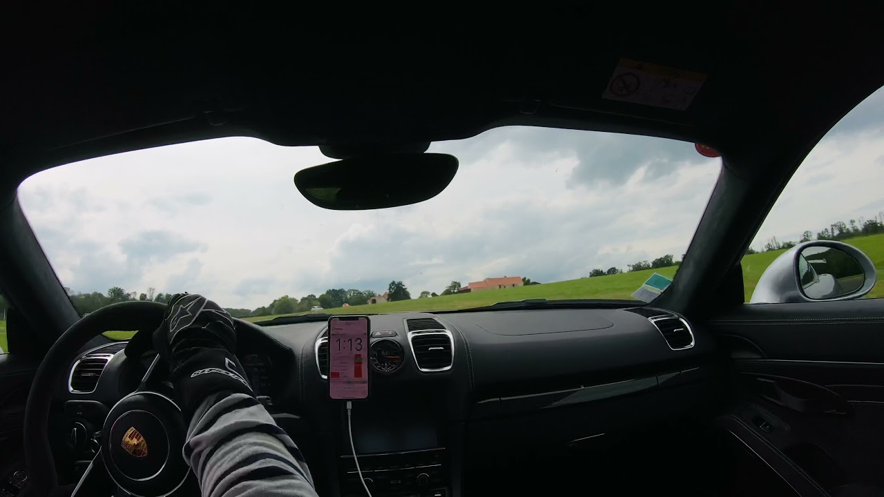 Trackday Circuit Les Ecuyers Porsche Cayman GT4 1,57mn
