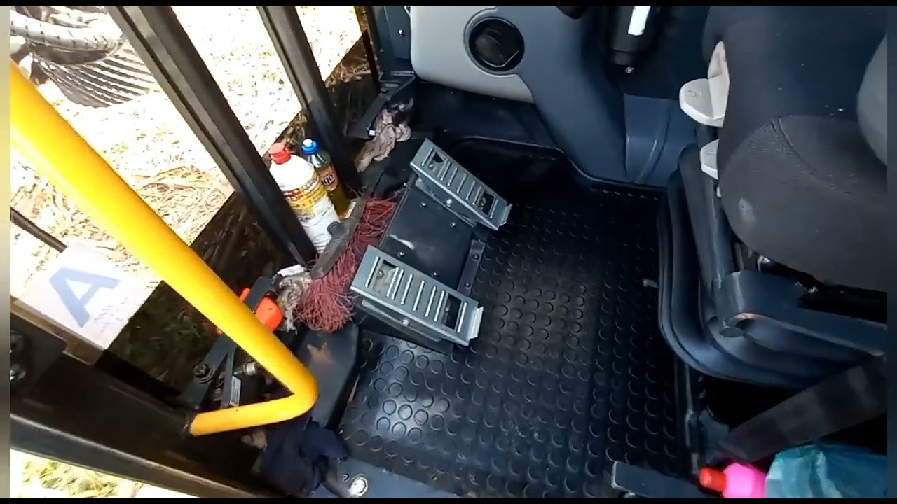 Komatsu PC200F/joistk eletrônico