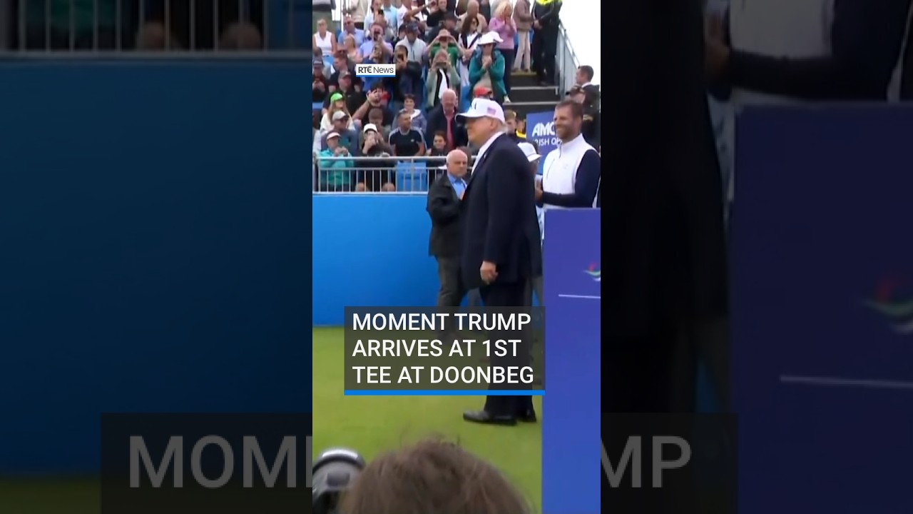 Moment Trump arrives at 1st tee at Doonbeg, greets Lowry | #RTENews #donaldtrump
