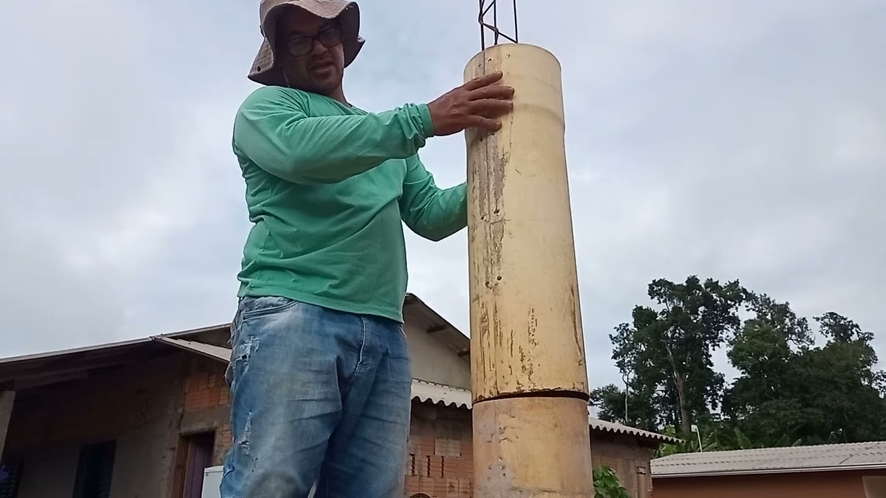 como colocar o cano de pvc 250mm ,pra fazer um pilar.👆