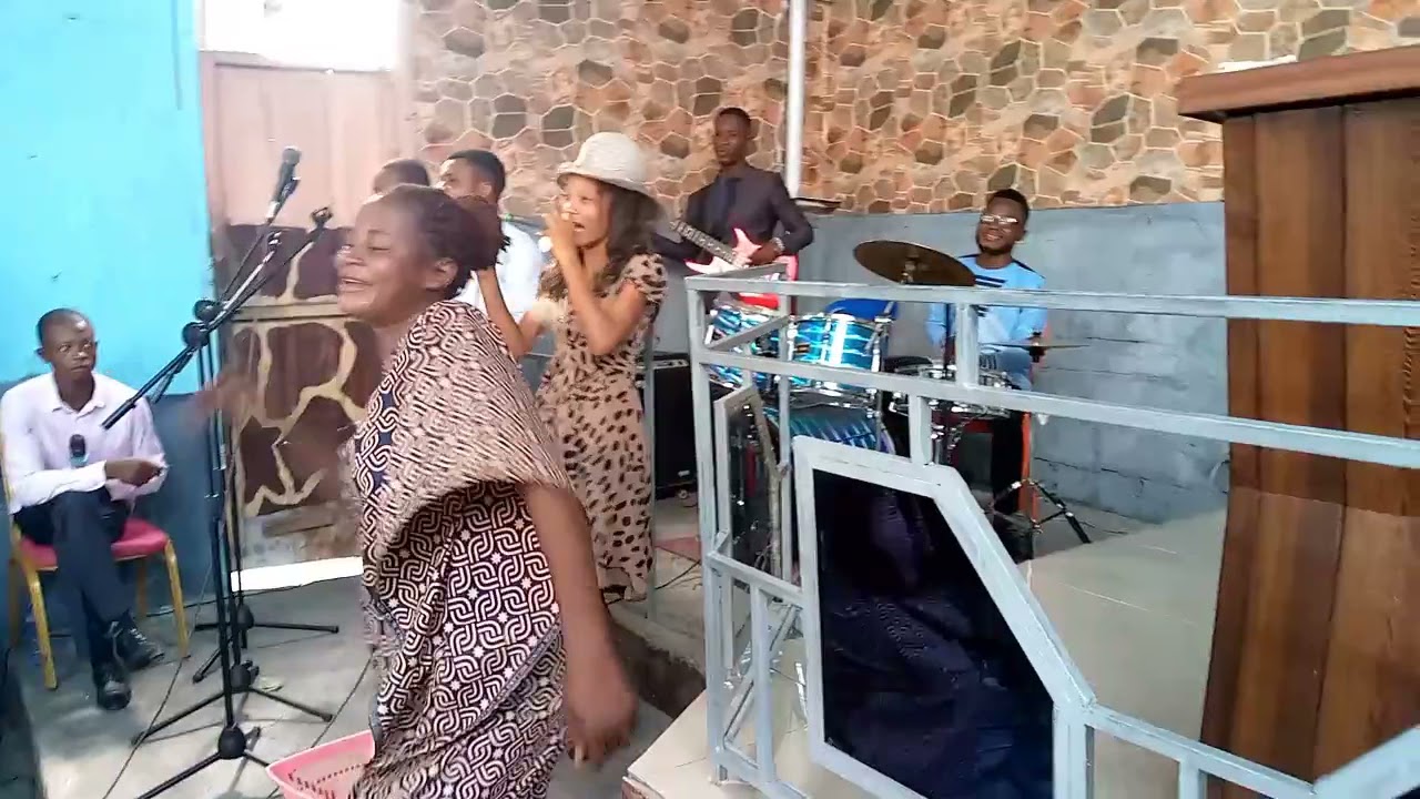 Sr. Esther BAMBI live la Vie éternelle