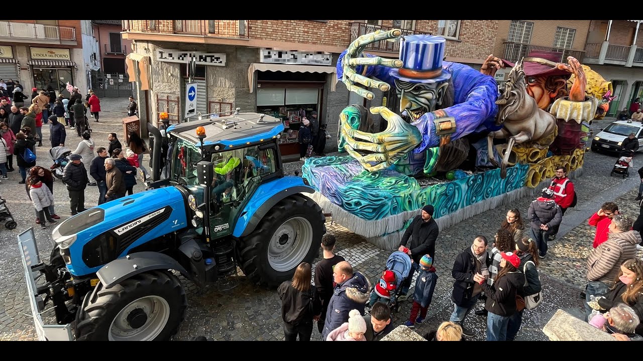 2024feb24 Carnevale Santena arrivo piazza