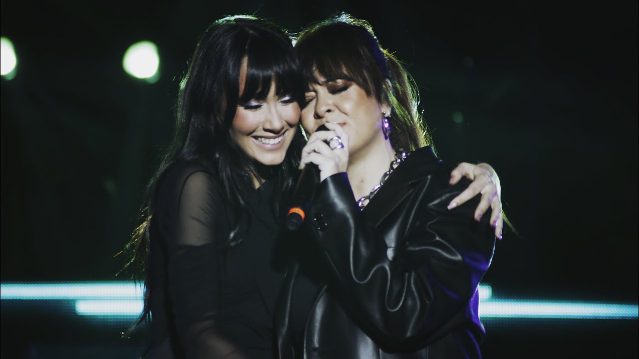 Aitana y Vanesa Martín — “Con La Miel En Los Labios” (WiZink Center) | 11 RAZONES TOUR