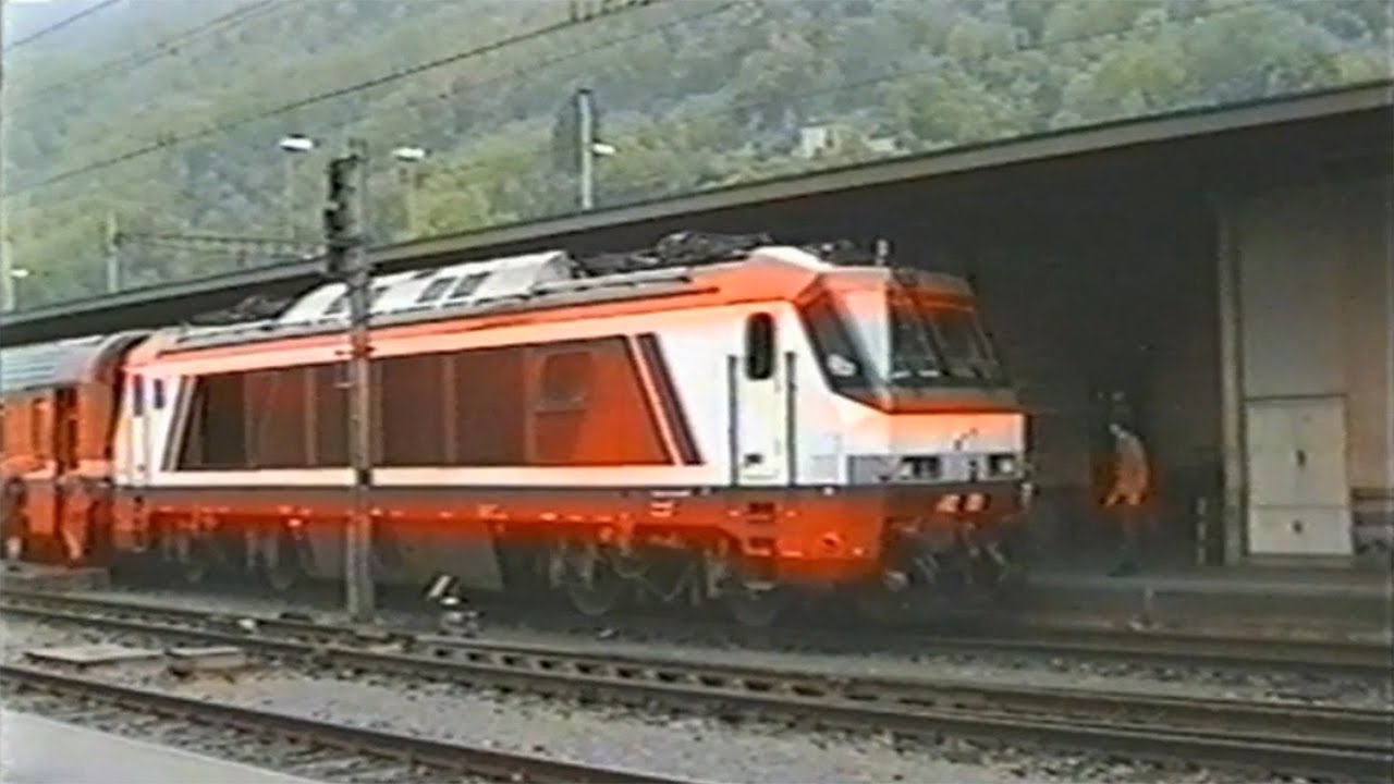 E.402A in manovra a Chiasso - E.402A manoeuvring in Chiasso