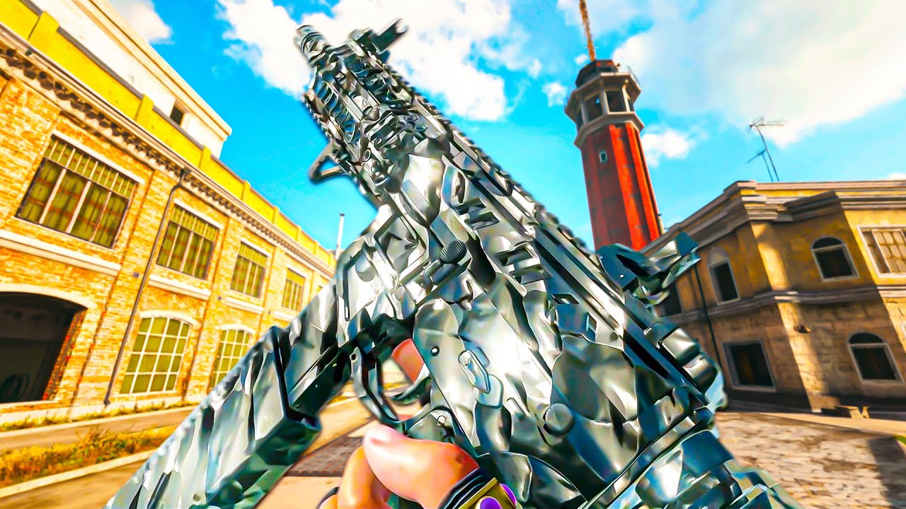 The MAX MOVEMENT SPEED SMG is BACK in Warzone Season 4
