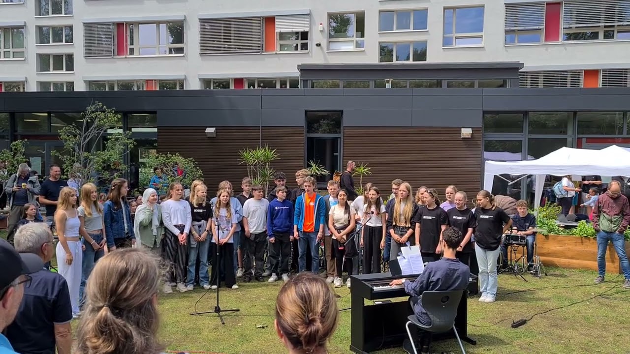 TRAUM - Schulchor 7c Domgymnasium Brandenburg a.d. Havel