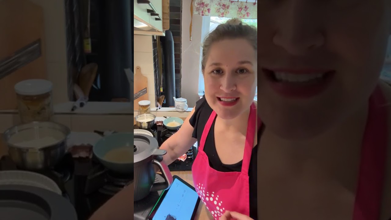 Dvoubarevná bábovka v thermomixu s použitím senzoru na pečení - Veronika Hájková ☎️ 723 833 309