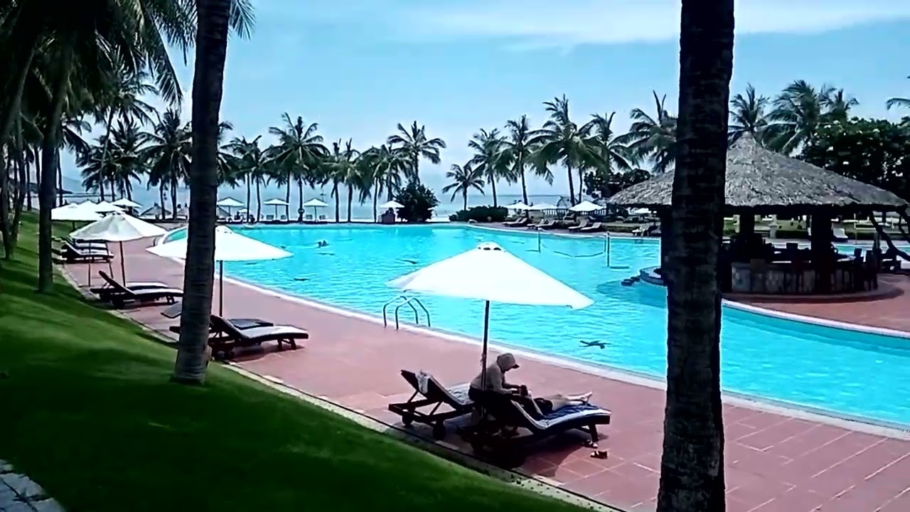 Выходим из отеля vinpearl resort nha trang 5 на баунти - пляж