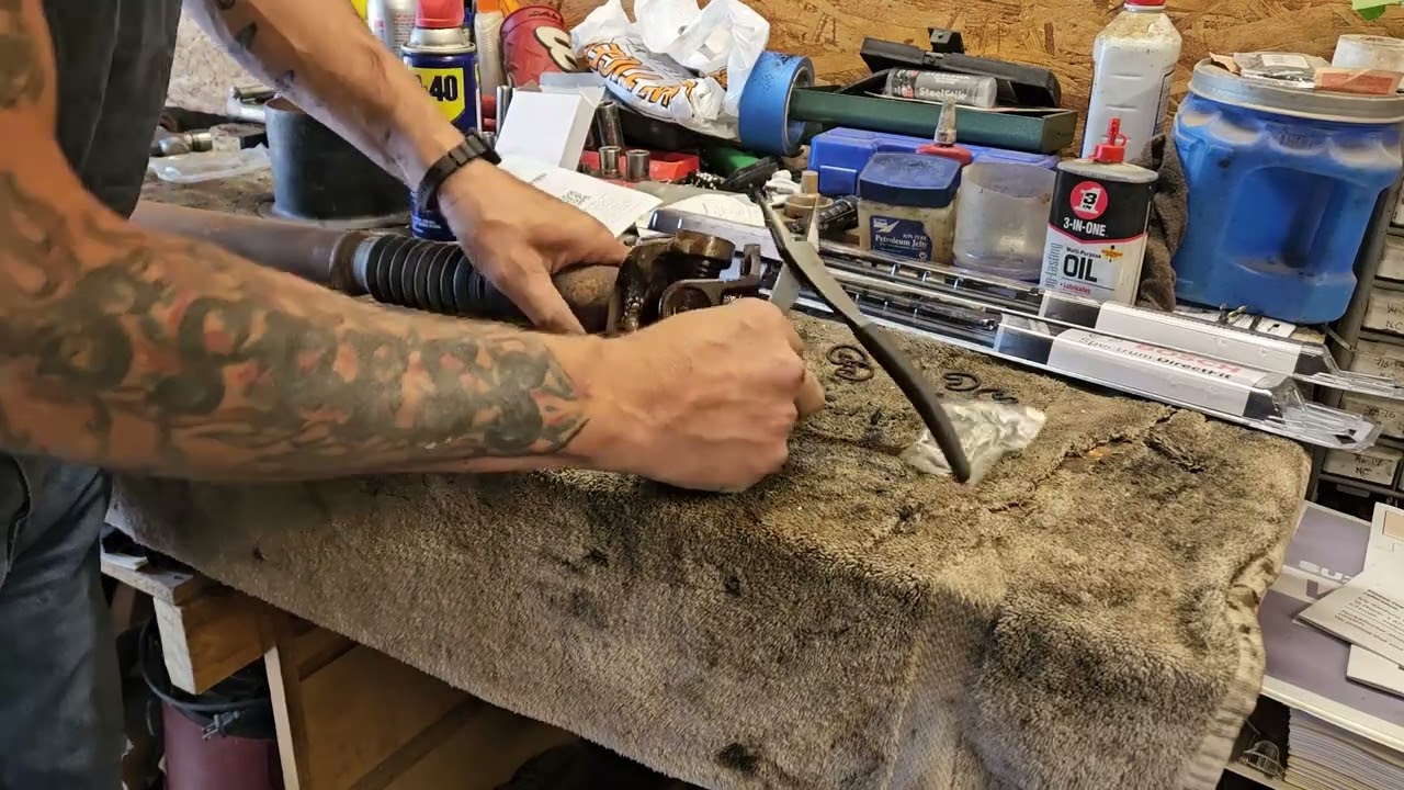 Frosty's Projects - 2001 Ford Expedition Front Driveshaft U-Joint Replacement