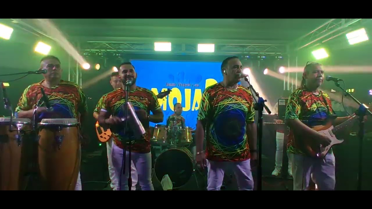 RAMIRO VÁZQUEZ Y SUS MOJA2 / AQUELLA NIÑA EN VIVO 💃💃