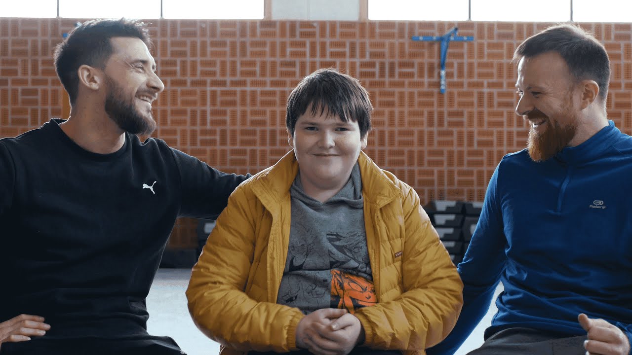 Julien et ses deux profs d'EPS