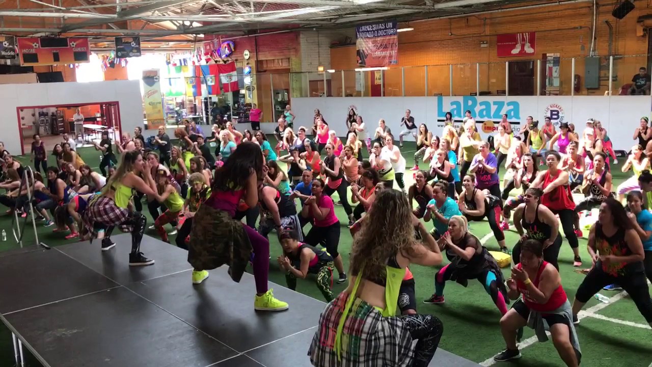 Loretta’s Zumba Master Class warm up with  Dorota and Olivia
