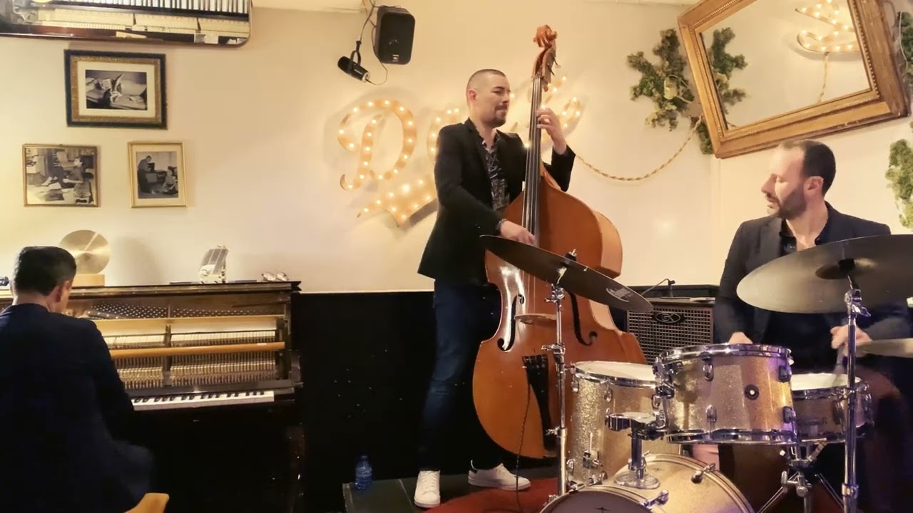 Elio Coppola Trio en Dazz Jazz Club V