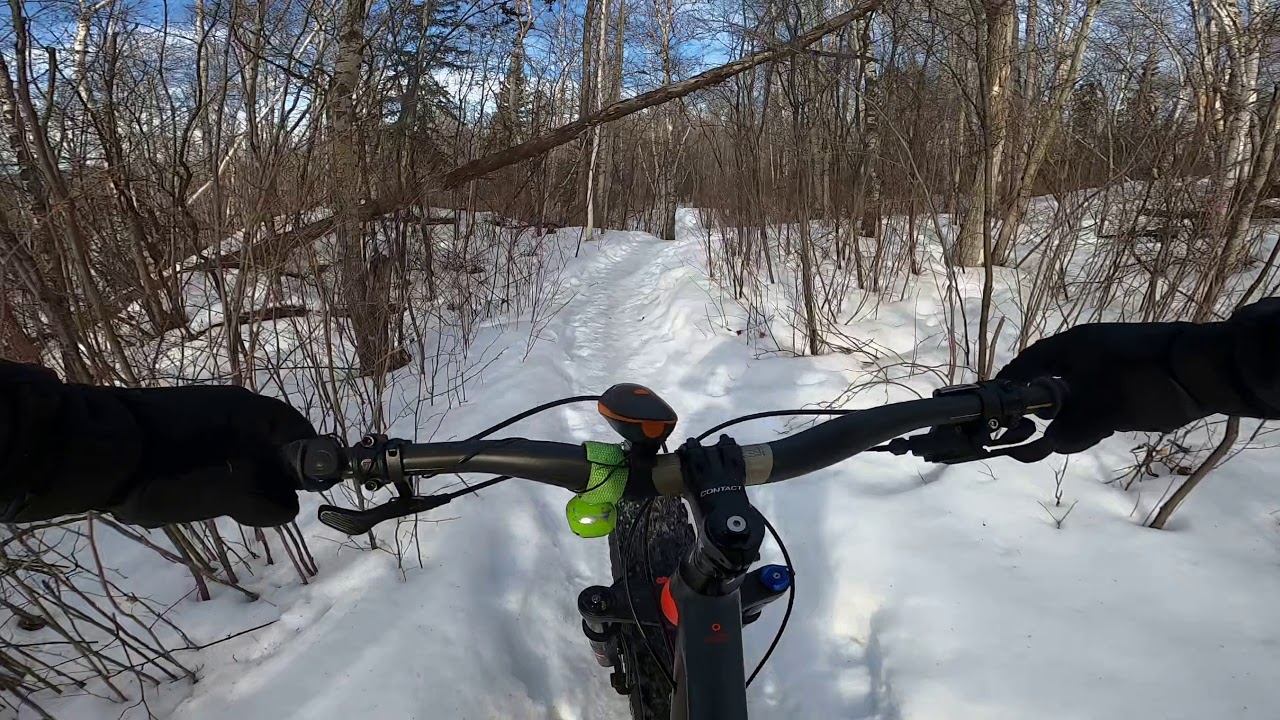 45nrth Dillinger studded tires on River Valley Go trail 01.