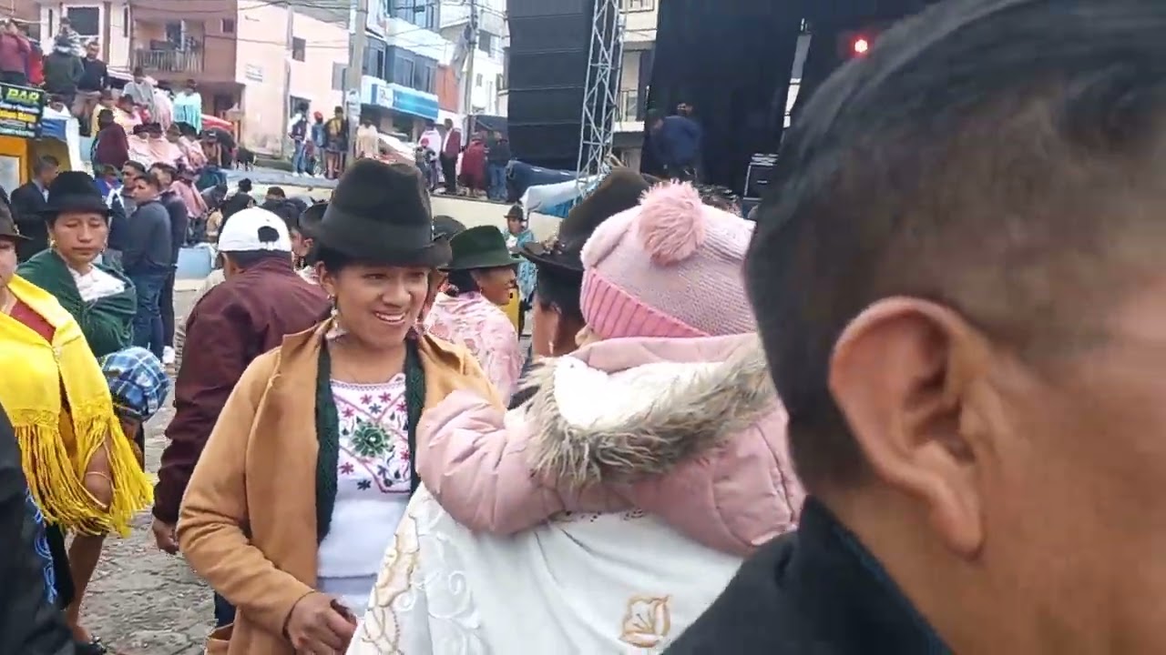 fiesta de zumbahua tres reyes magos de  2024 priostes Juan pilalumbo y selvia Quishpe