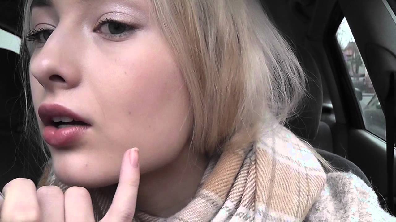 Vlogmas, No.6: Sahara Skin. Gift Shopping. Dancing in a Gown
